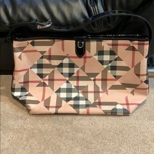 Burberry purse